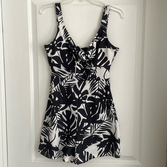 Romper - Picture 1 of 1